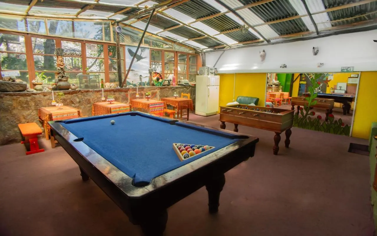 Colonial House Inn Quito 2*,