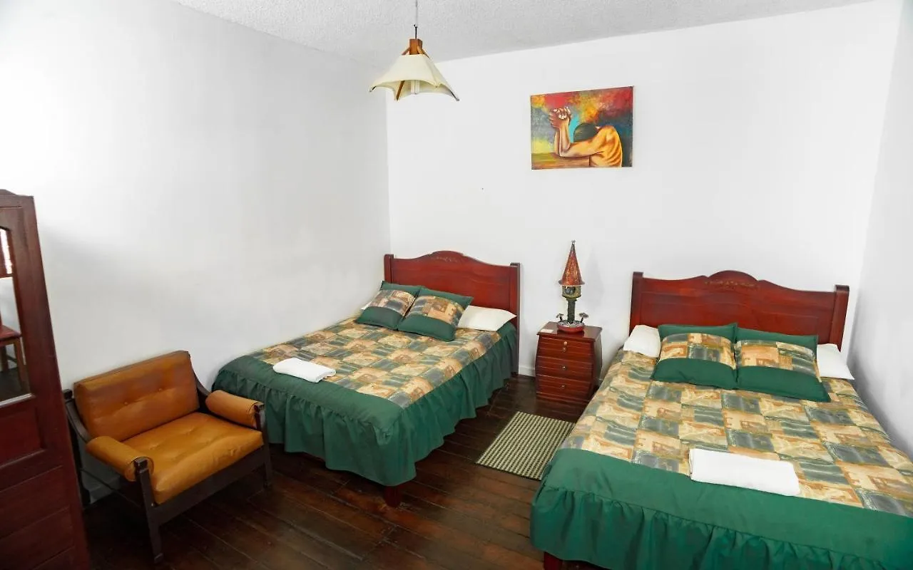 Colonial House Inn Quito Guest house